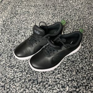 Nike Women’s golf shoes (NWOT)